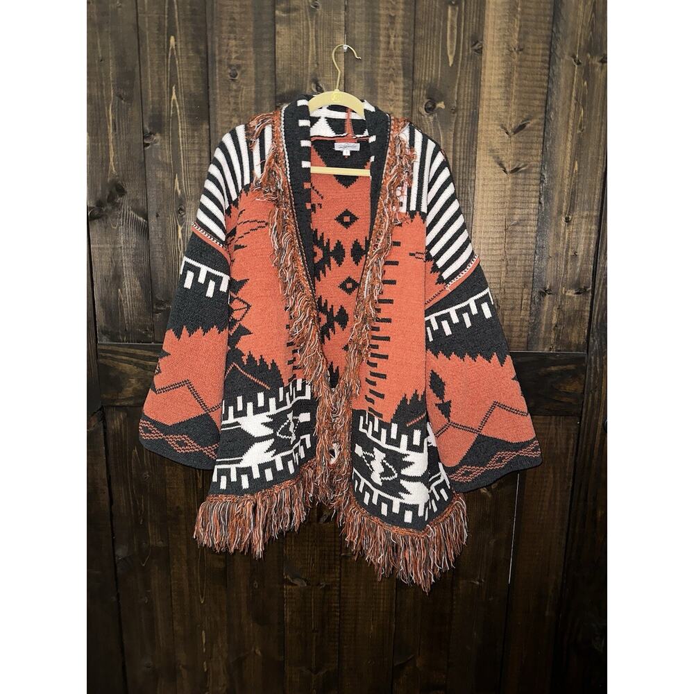 Magnolia Boutique Oversized Sweater, Southwestern w/Fringe, Boho, GORGEOUS. EUC